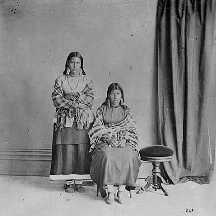 sioux women
